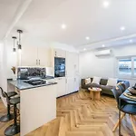 City Charm - Stylish 3Bd In Malaga Centro