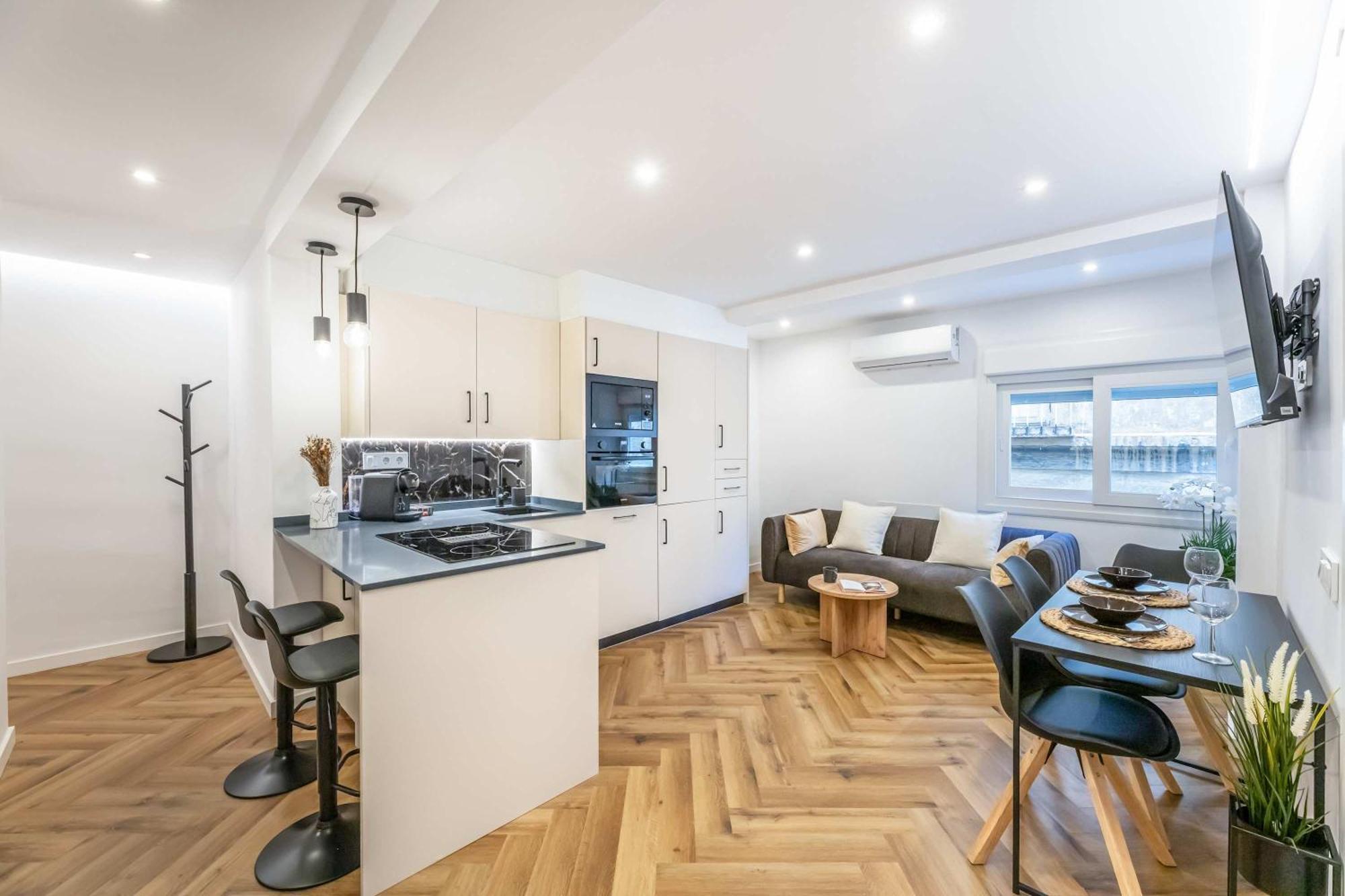 Charm - Stylish 3bd In Centro Apartment Málaga